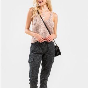 🍓NWT knit summer versatile top